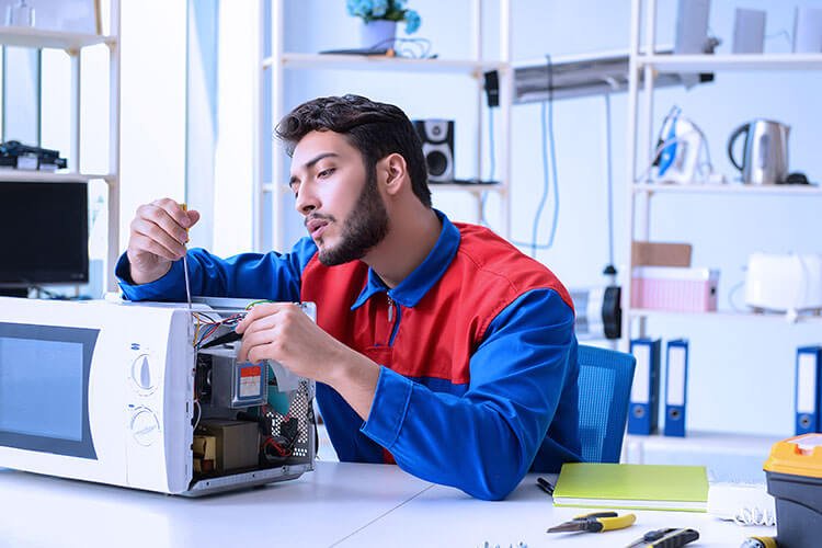 Técnico de Micro-ondas